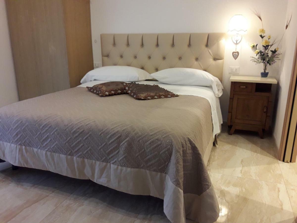 Affittacamere Sorrento Ventimiglia Ngoại thất bức ảnh